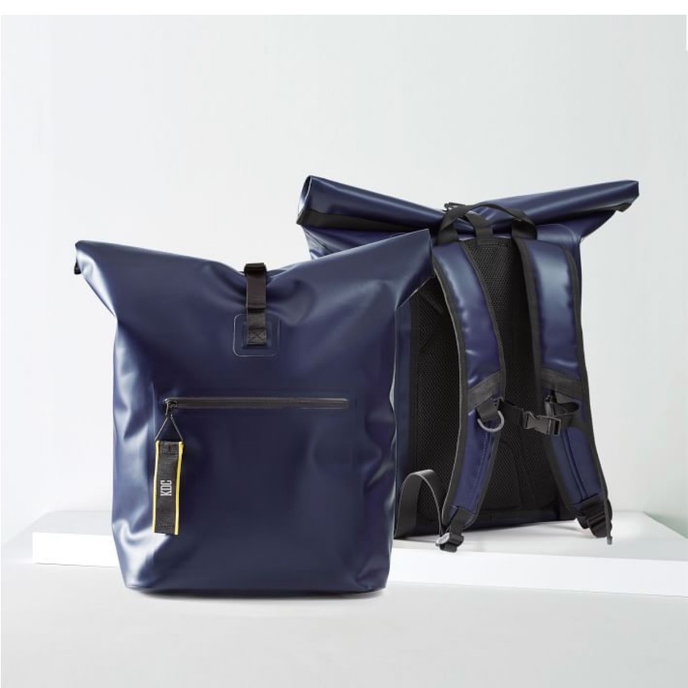 Mark & Graham WATERPROOF ROLL TOP BACKPACK